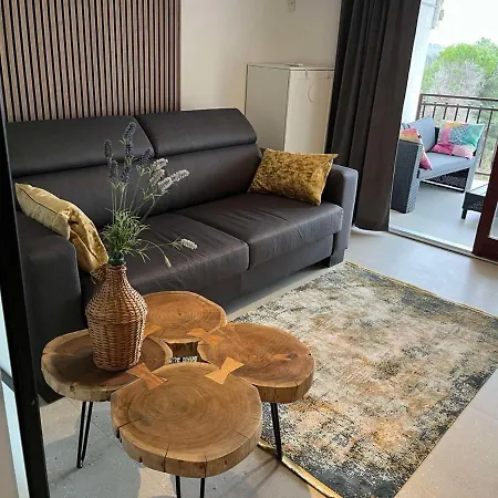 아파트 Premium Kala Sea View